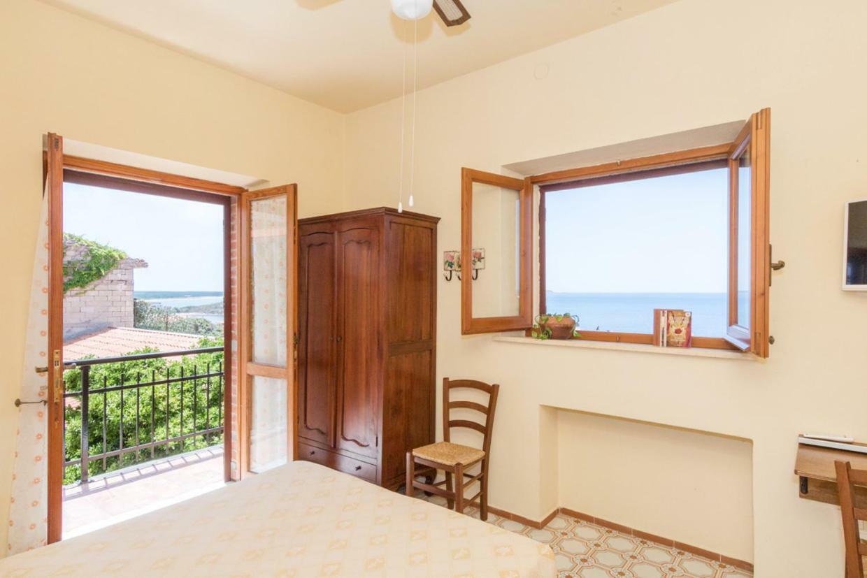 Mare Lughente Bed & Breakfast S'archittu Cuglieri Exterior photo