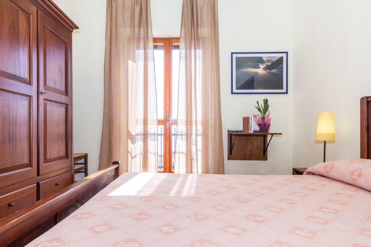 Mare Lughente Bed & Breakfast S'archittu Cuglieri Exterior photo