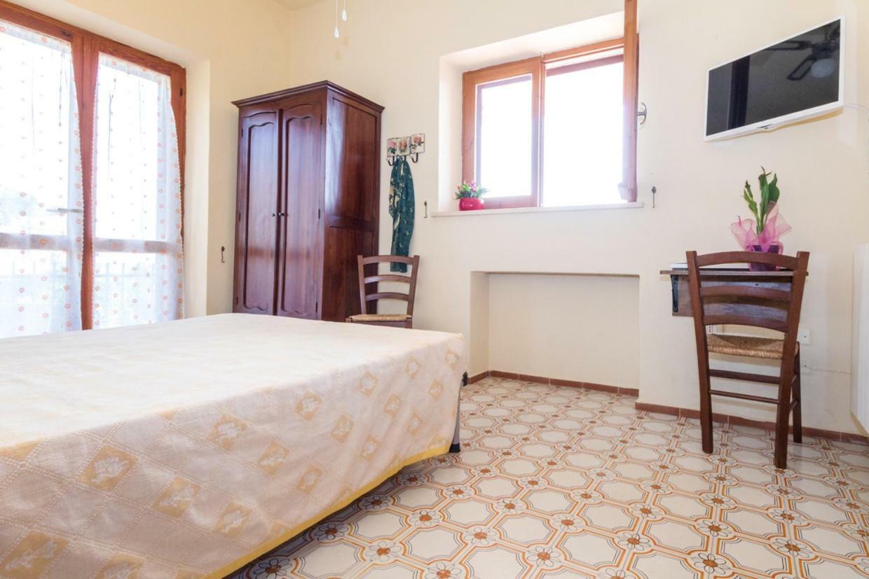 Mare Lughente Bed & Breakfast S'archittu Cuglieri Exterior photo