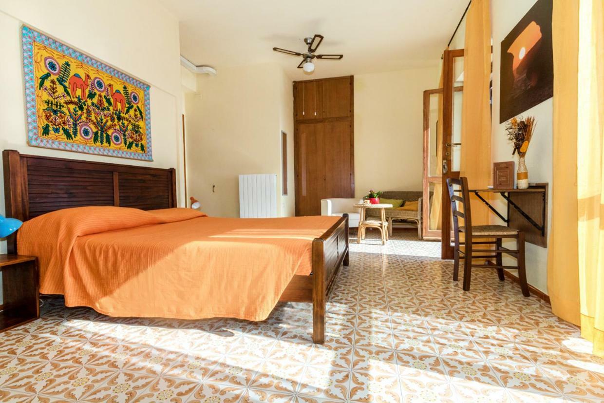 Mare Lughente Bed & Breakfast S'archittu Cuglieri Exterior photo