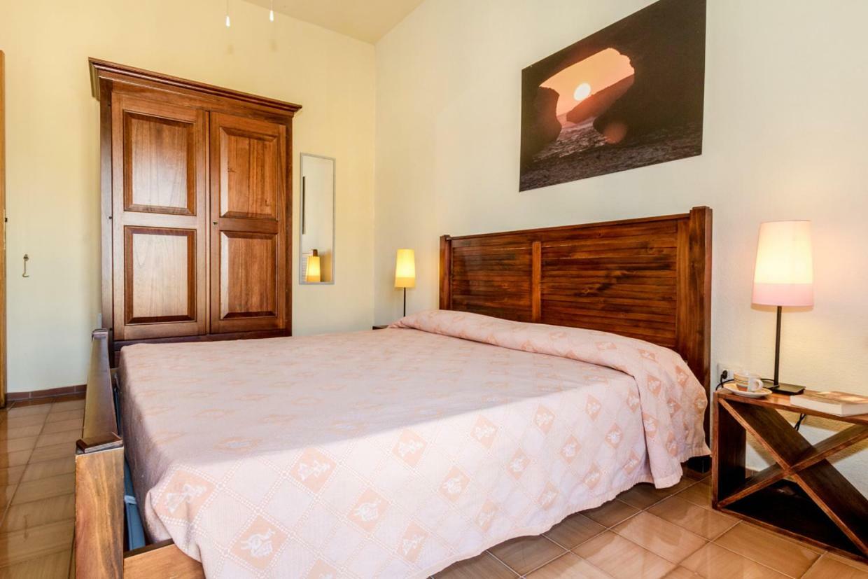 Mare Lughente Bed & Breakfast S'archittu Cuglieri Exterior photo